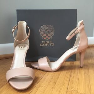 Vince Camuto 'Court' Ankle Strap Sandal, 9.5 B